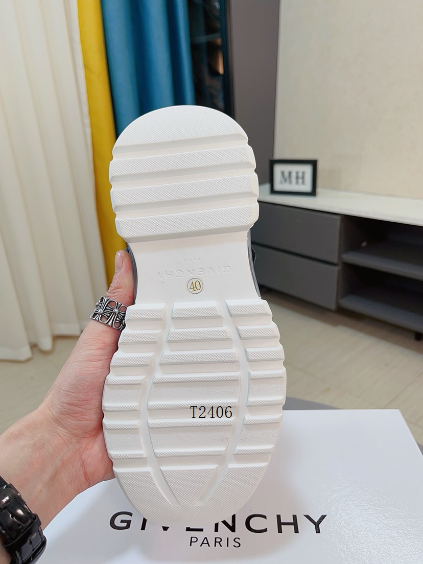 Givenchy sz38-44 151